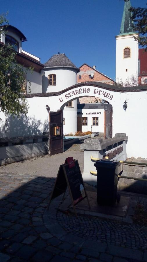 ליטובל Penzion S Restauraci "U Mlyna Com" מראה חיצוני תמונה